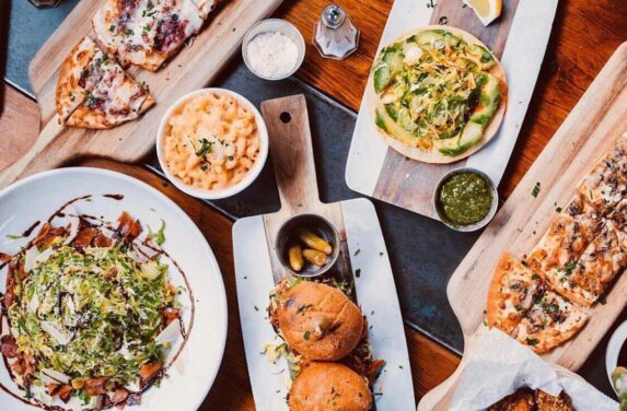 Une Vraie ATMOSPHERE in the heart of Mar Vista