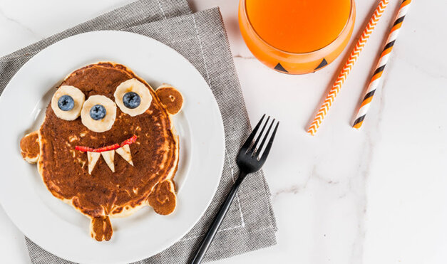 Fun Trick or Treat Deals and Freebies at your local restaurants to celebrate the Spooky Season