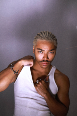 Josh Levi: Studio Set to Music Studio