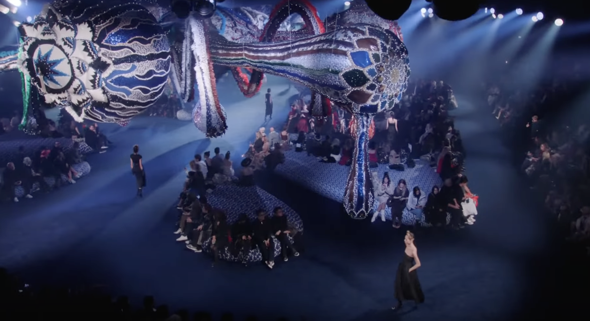 Watch Dior Autumn-Winter 2023-2024 Show